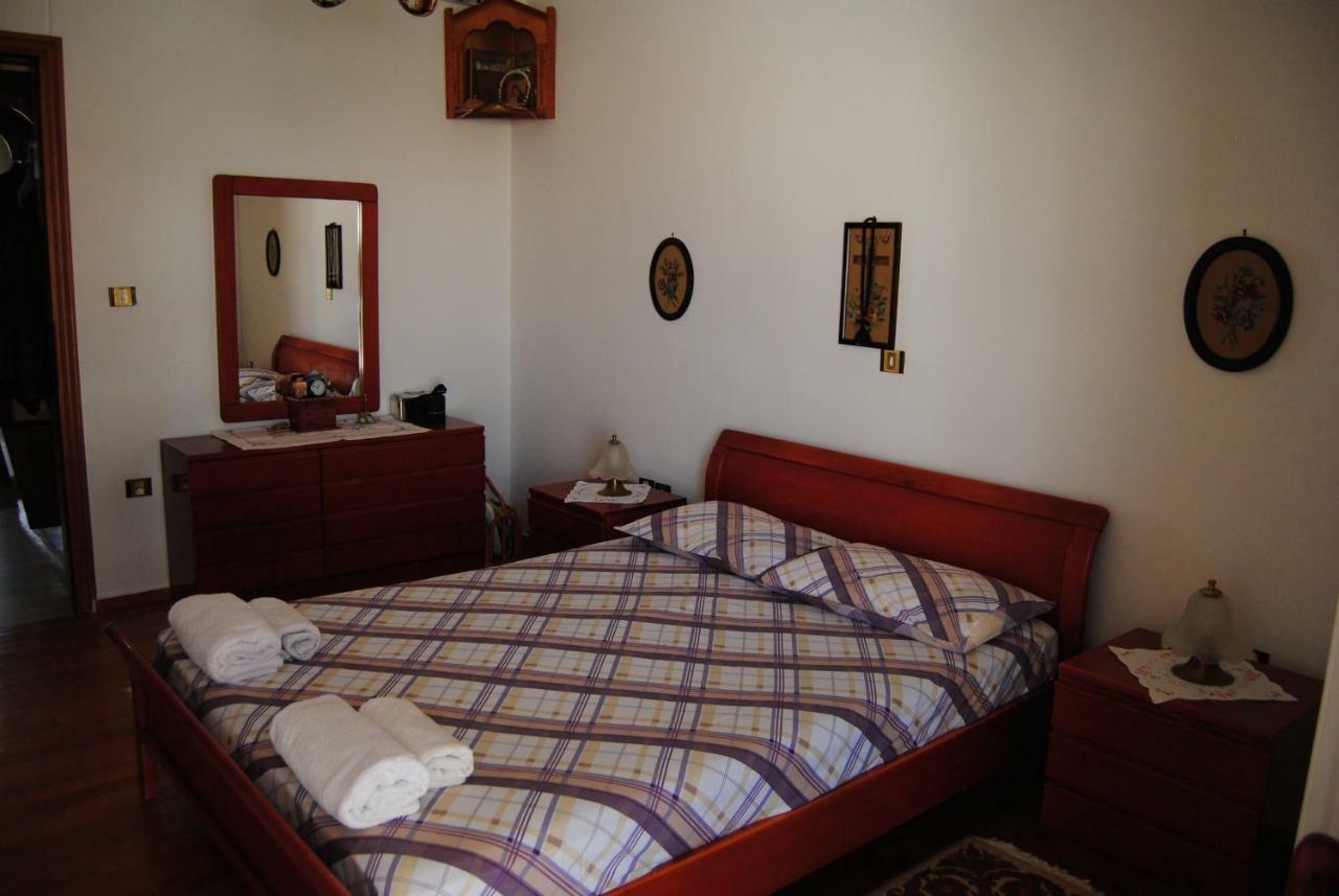 Apartment By The Beach Kalamata Ngoại thất bức ảnh