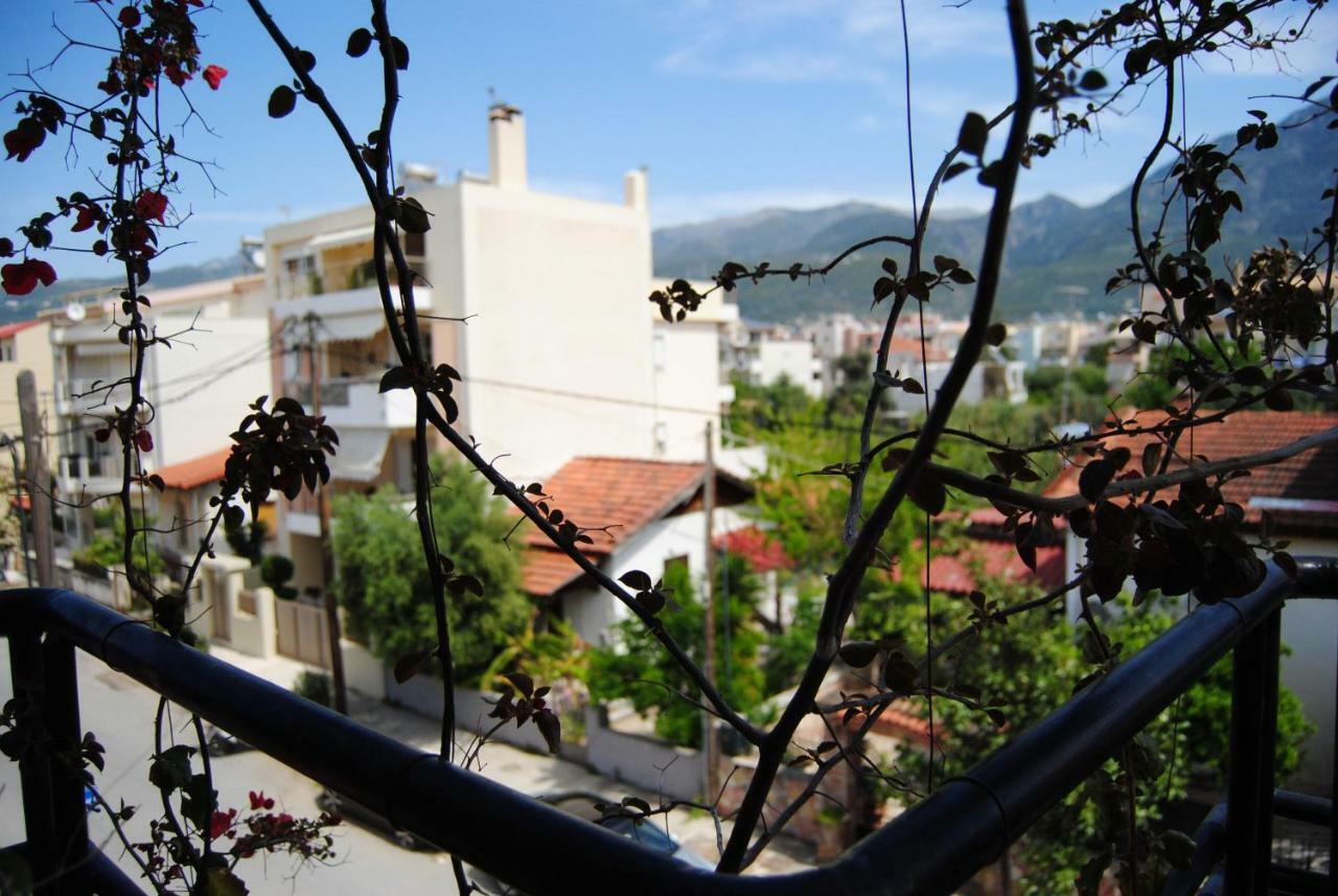 Apartment By The Beach Kalamata Ngoại thất bức ảnh