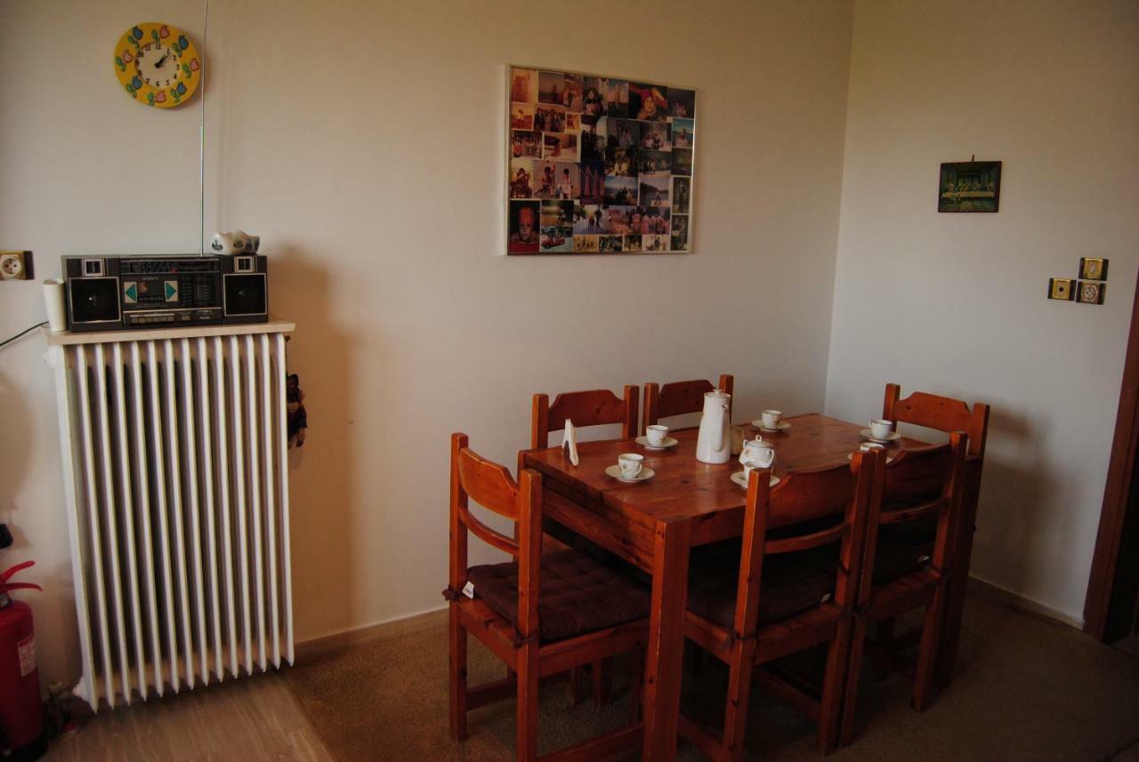 Apartment By The Beach Kalamata Ngoại thất bức ảnh