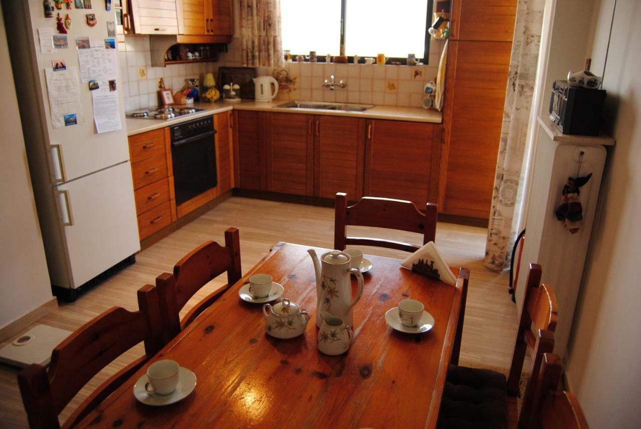 Apartment By The Beach Kalamata Ngoại thất bức ảnh