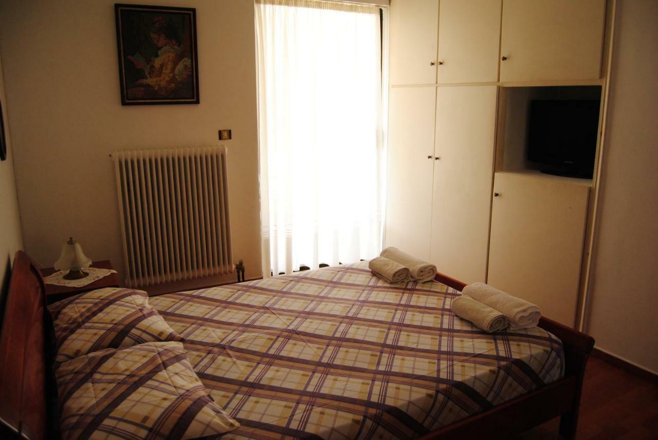 Apartment By The Beach Kalamata Ngoại thất bức ảnh